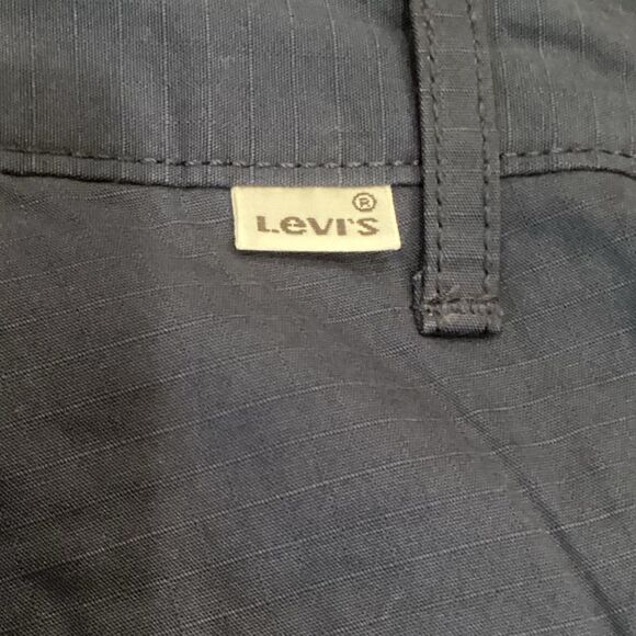 Levi’s Navy Blue Cargo Shorts Sz 40 - Picture 9 of 11